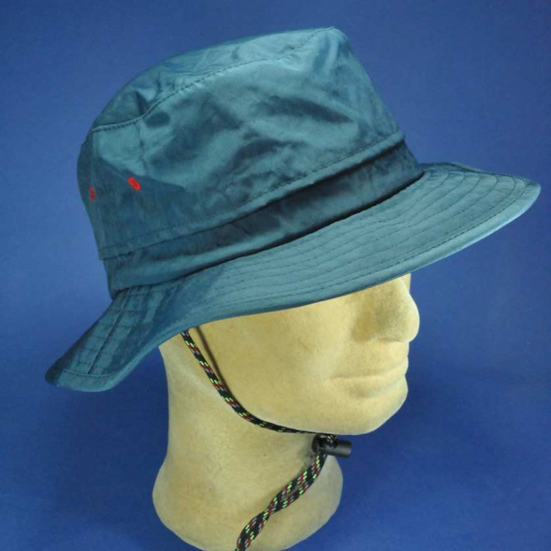 chapeau de surf anti UV homme et femme rouge marine