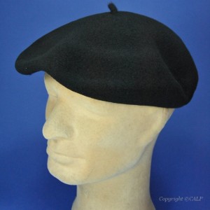 Basque beret man 12.5 inches (29.1 cm diameter)