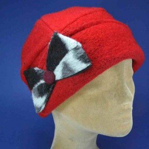 Toque bonnet rétro femme laine rouge