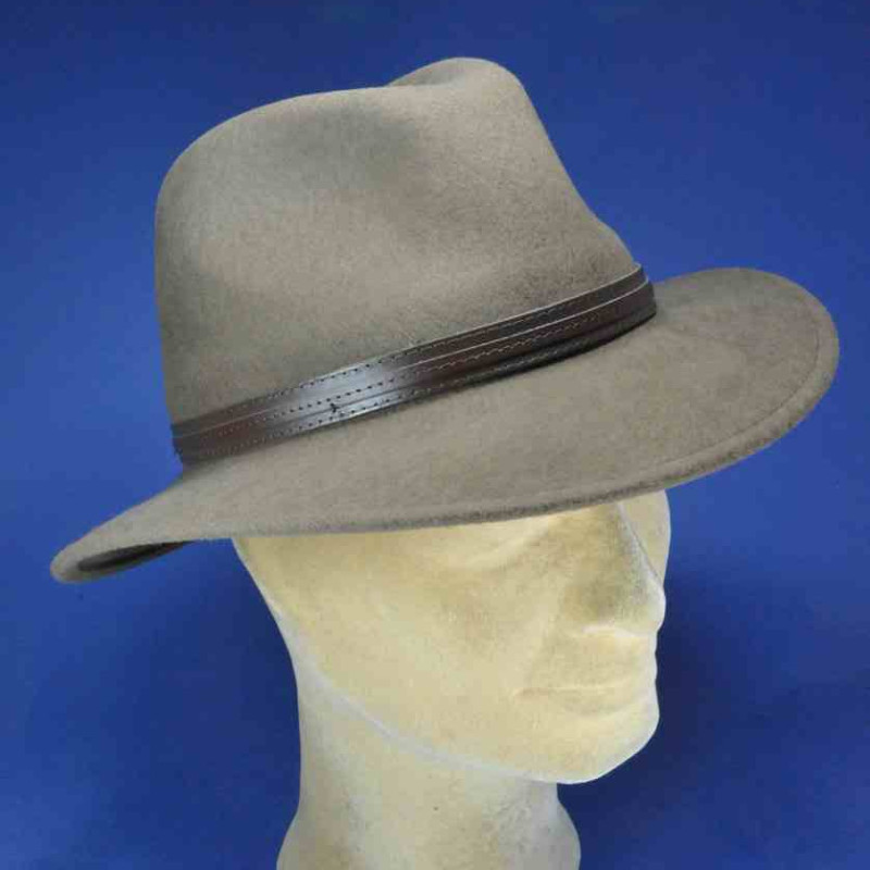 Chapeau Feutre Fedora Rouge The Hatter Company - Garniture Noire - Taille M (tour 56-57cm) - Occasion