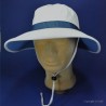 Chapeau ANTI-UV très grand bord :  garniture - marine, couleur - blanc, Taille Réglable - de 54 à 57cm