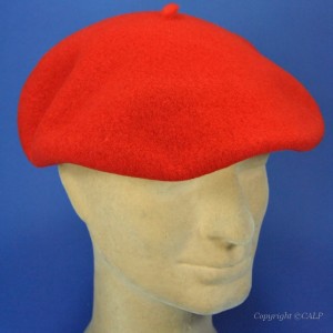béret rouge en laine Ø 30.20 cm