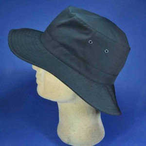 chapeau de pluie noir imperméable sympatex grand bord