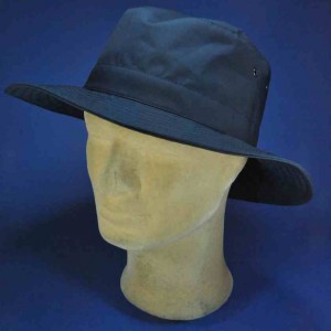 chapeau de pluie bleu imperméable sympatex grand bord