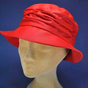 Chapeau de pluie imperméable rouge  femme