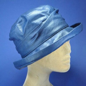 chapeau de pluie femme plastifié