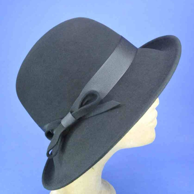 Chapeau forme cloche feutre de laine, type retro Chapeau femme, noir — free download