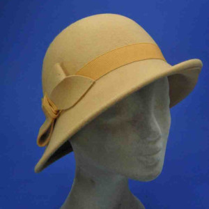 chapeau rétro cloche feutre de laine femme moutarde