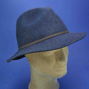 chapeau feutre de laine bleu garniture cuir