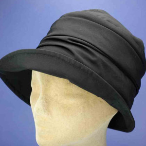 chapeau de pluie noir femme imperméable