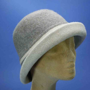 chapeau années 30 en laine retro femme bords asymétriques camel