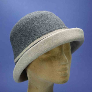 chapeau années 30 en laine retro femme bords asymétriques noir