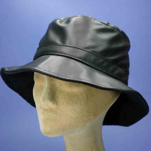 chapeau de pluie PVC noir femme imperméable grand bord