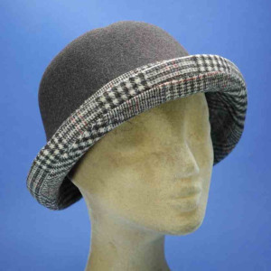 chapeau feutre de laine chocolat année 30 femme