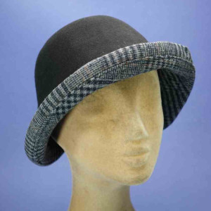 chapeau feutre de laine noir année 30 femme