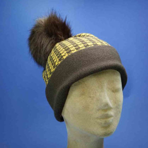 Bonnet laine acrylique moutarde avec pompon