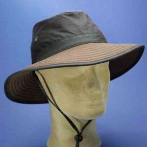 chapeau imperméable homme et femme marron colamtiss