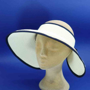 Très grande visiére tresse papier souple roulable