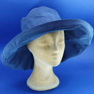 Capeline ANTI UV très grand bord femme marine
